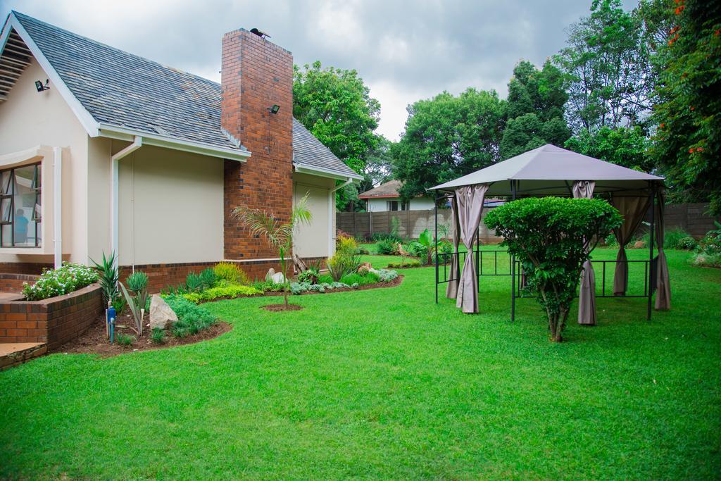 Hotel Jacaranda Harare Zewnętrze zdjęcie