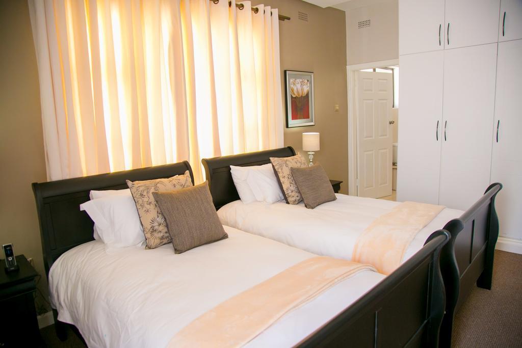 Hotel Jacaranda Harare Zewnętrze zdjęcie